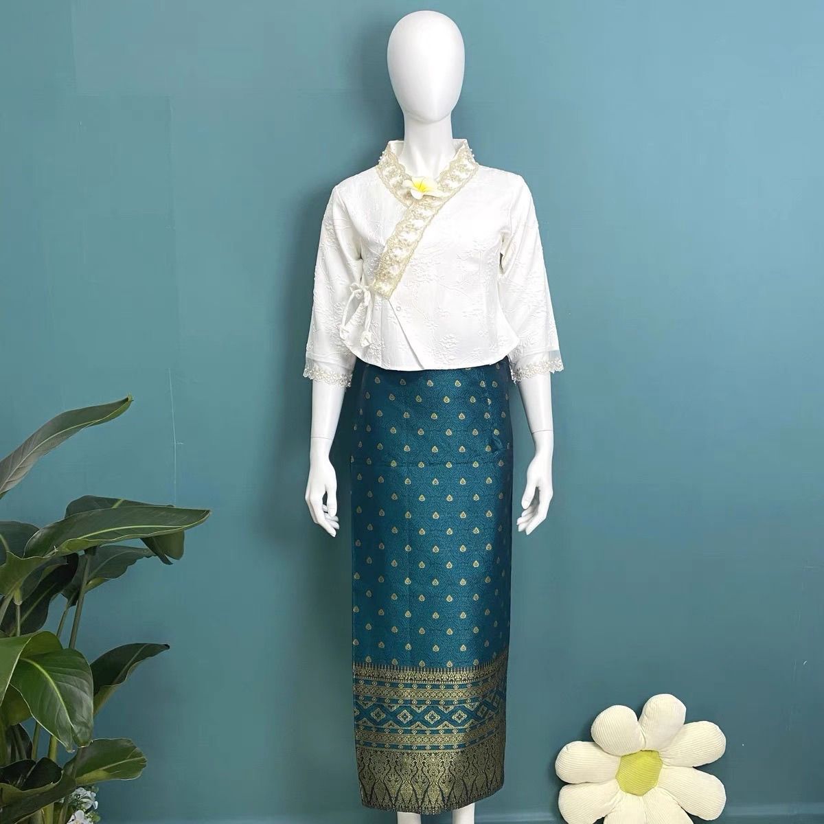 Women Thailand Myanmar women D - đánh giá và giá Ethnic Clothing & Online Fashion Store Khaadi Us