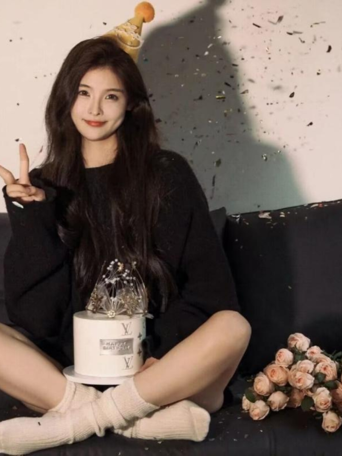 Black Mid-Length Sweater Art P - đánh giá và giá Ethnic Clothing & Online Fashion Store Khaadi Us